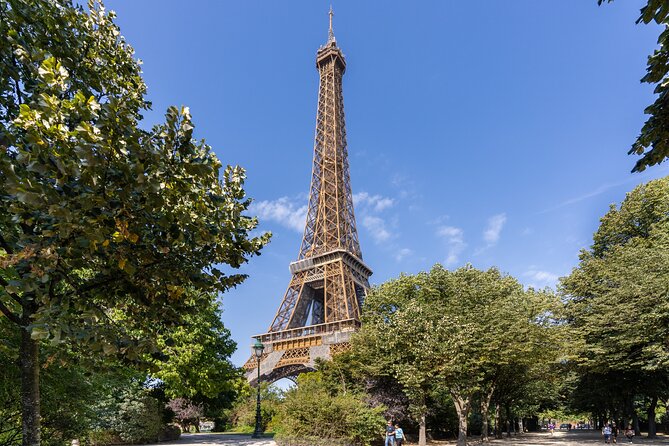 Paris: Eiffel Tower 2nd Floor or Summit Guided Tour - Physical Accessibility and Group Size