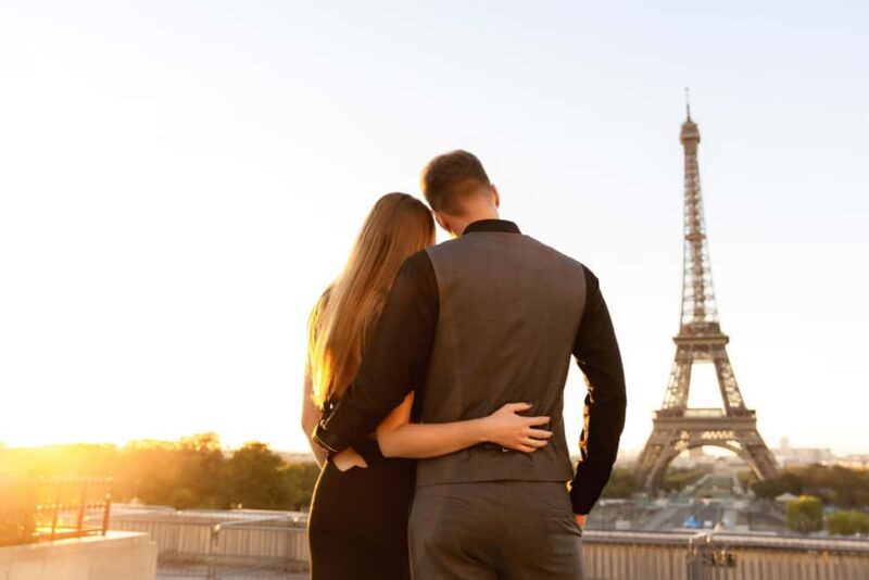 Paris: Eiffel Tower Photo Shoot - Diversity of Locations Covered