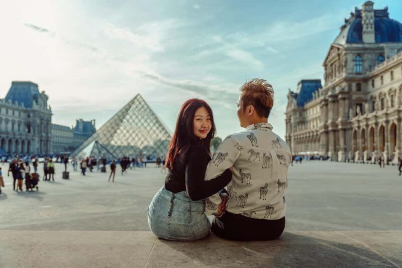 Paris: Eiffel Tower Street Photoshoot - Frequently Asked Questions