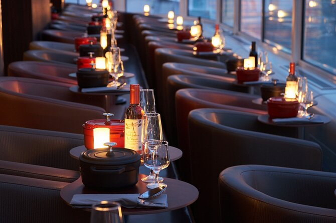 Paris en Scene 3 Course Seine River Dinner Cruise - Managing Expectations: Food, Views, and Service