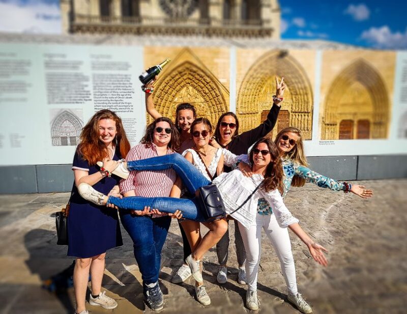 Paris: escape game on Île de la Cité - The Experience of the Guides and Personal Touches