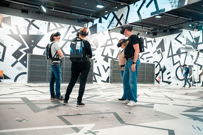 Paris Eternelle Notre-Dame Virtual Reality Tour - Accessibility and Physical Requirements