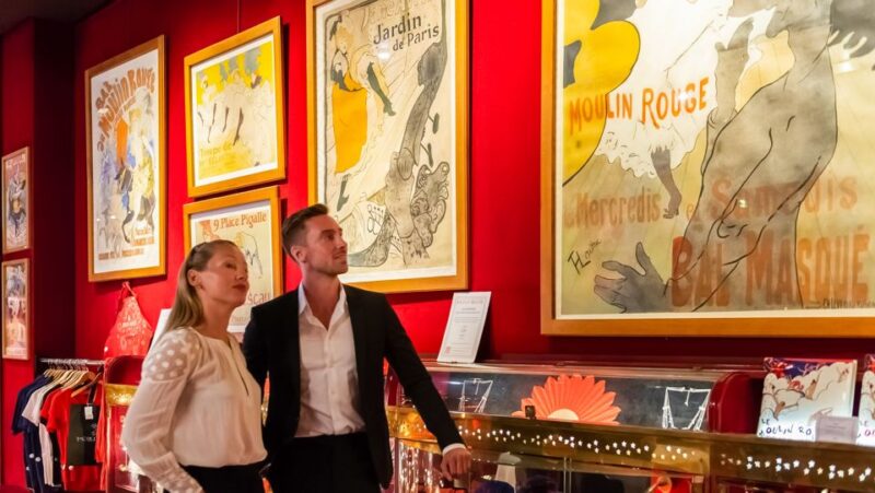 Paris: Evening Sightseeing Tour and Moulin Rouge Show - The Show’s Highlights: Costumes, Music, and Performers