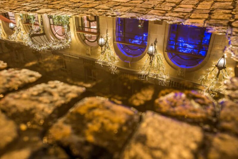 Paris: Experience the magic of Christmas with a pro photographer - Booking and Flexibility