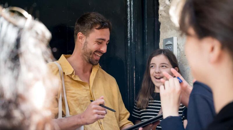 Paris Family Adventure: Quest for Kids & Seine Cruise Pass - Final Challenge at the Eiffel Tower and Visit to Palais de Tokyo