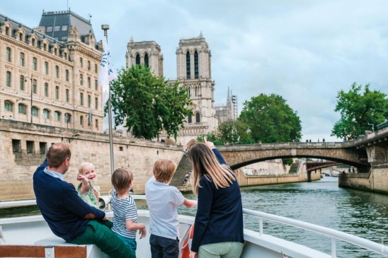 Paris: Family-Friendly River Seine Guided Cruise - What Makes the Electric Boats Special?