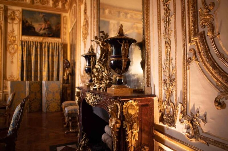 Paris: Family Friendly Tour of Versailles with Gardens - Key Points