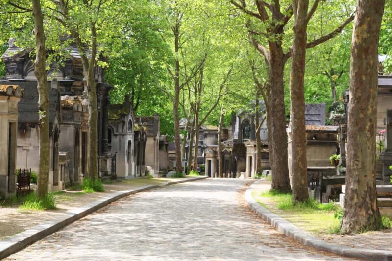 Paris: Famous Graves of Pere Lachaise Cemetery Guided Tour - Additional Highlights: Molière and Edith Piaf