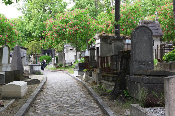 Paris: Famous Graves of Pere Lachaise Cemetery Guided Tour - The Sum Up: A Must-Do for History and Arts Fans in Paris