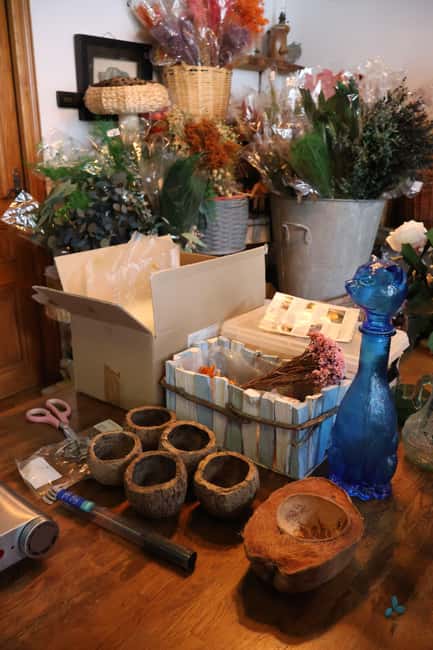 Paris: Floral scented Candle making worskshop - What Makes Kimiko’s Candle Workshop Stand Out