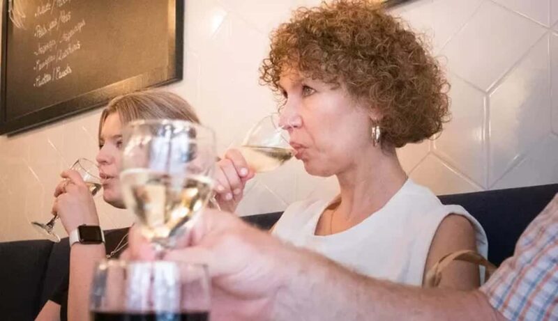 Paris: Food Trail Across the Right and Left Banks - Tasting Middle Eastern Flavors in the Jewish Quarter