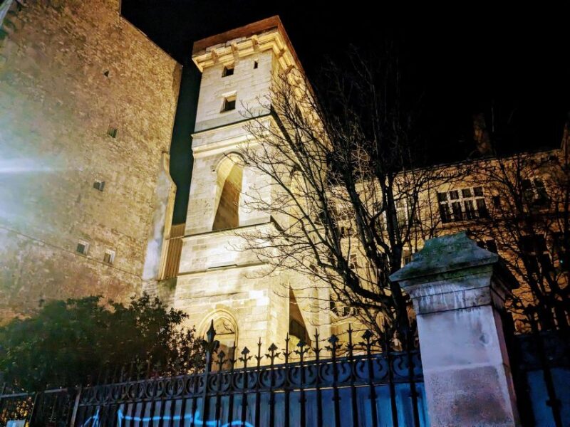 Paris: French Monarchy Intrigues Walking Tour - Ending at the Louvre Museum
