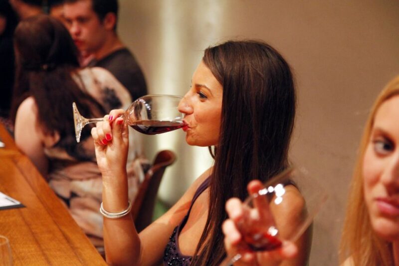 Paris: French Wine Tasting Class with Sommelier - Learning How to Taste and Read Labels