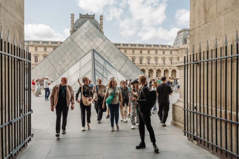Paris: Full Day Tour with Louvre, Eiffel Tower & Notre Dame - The Louvre: Skip-the-Line Access to Masterpieces