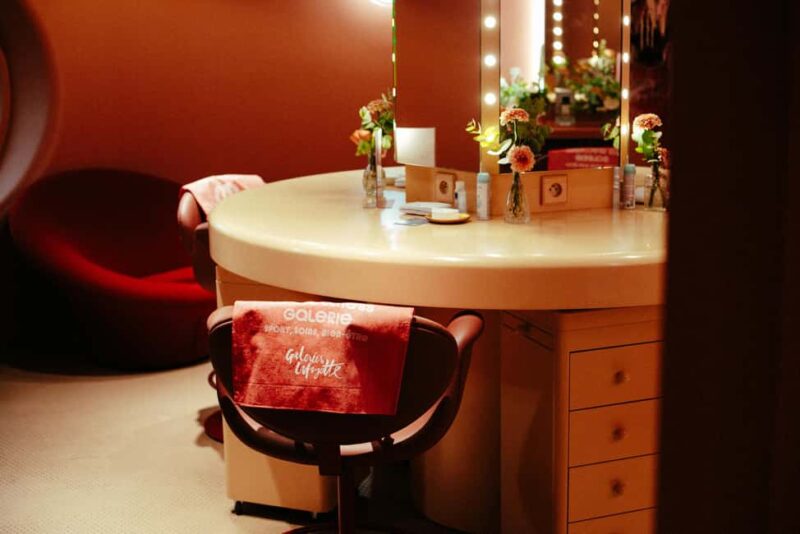 Paris: Galeries Lafayette Guided Shopping Tour - Logistics: Meeting Outside Galeries Lafayette and Tour Details