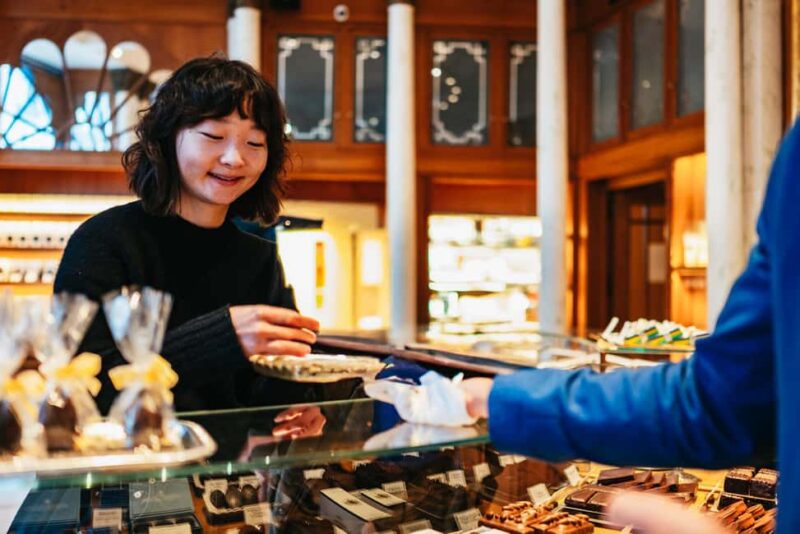 Paris: Gastronomy & Wine Tour by a Culinary School - Sampling French Artisanal Pâtés en Croûte and Gougères