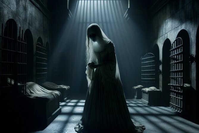 Paris Ghosts and Dark Stories Tour - The Haunted Halls of the Conciergerie