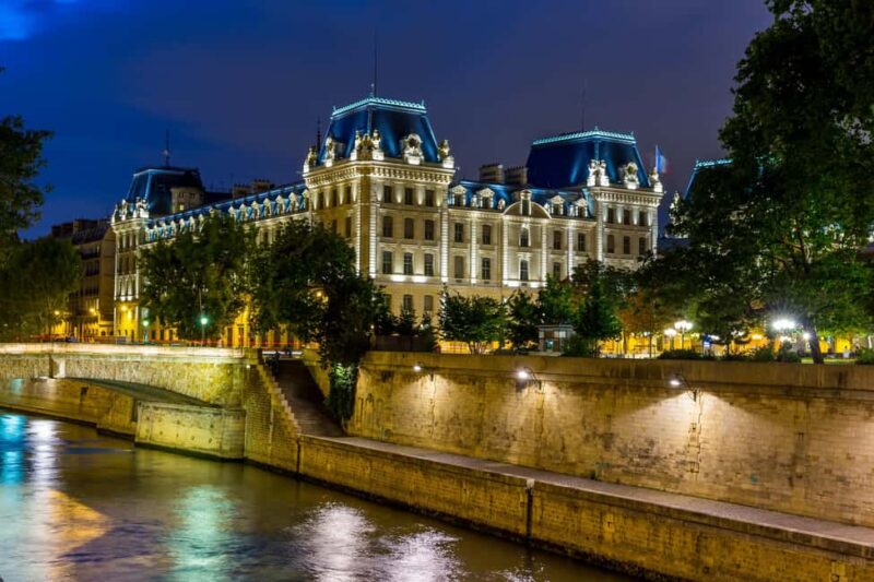 Paris: Ghosts, Legends & Mysteries Evening Walking Tour - From the Meeting Point to the First Stops