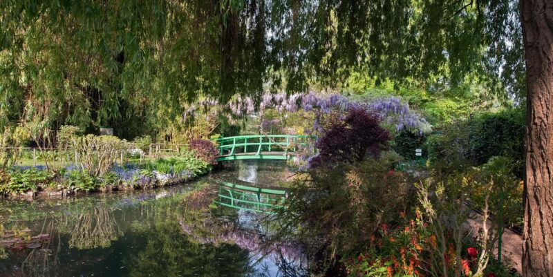 Paris: Giverny Monet House & Vineyard Tour Day Trip - Experience the Artistic Charm of Giverny and Its Vineyards in a Private Day Trip