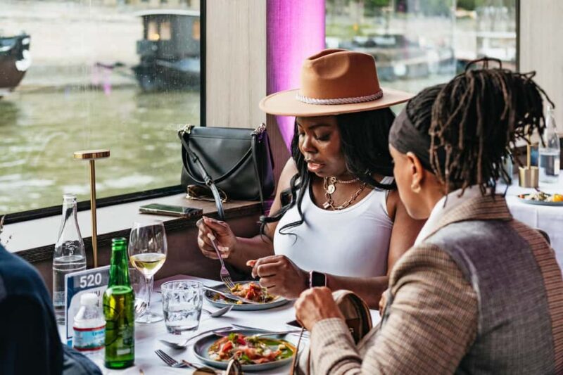 Paris: Gourmet Dinner Cruise on Seine River with Live Music - Live Entertainment and Atmosphere
