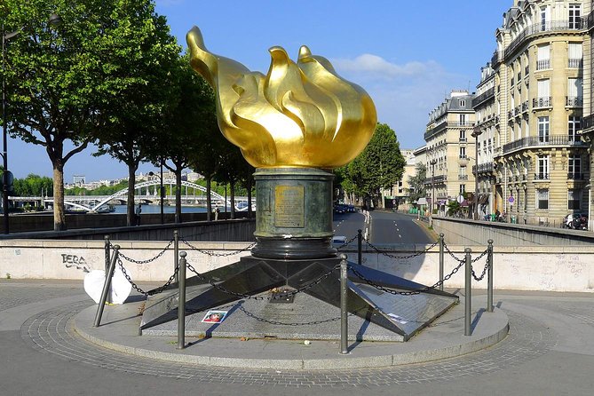 Paris Gourmet French Delicacies Food Tour in Eiffel Tower Area - Logistics and Practical Details