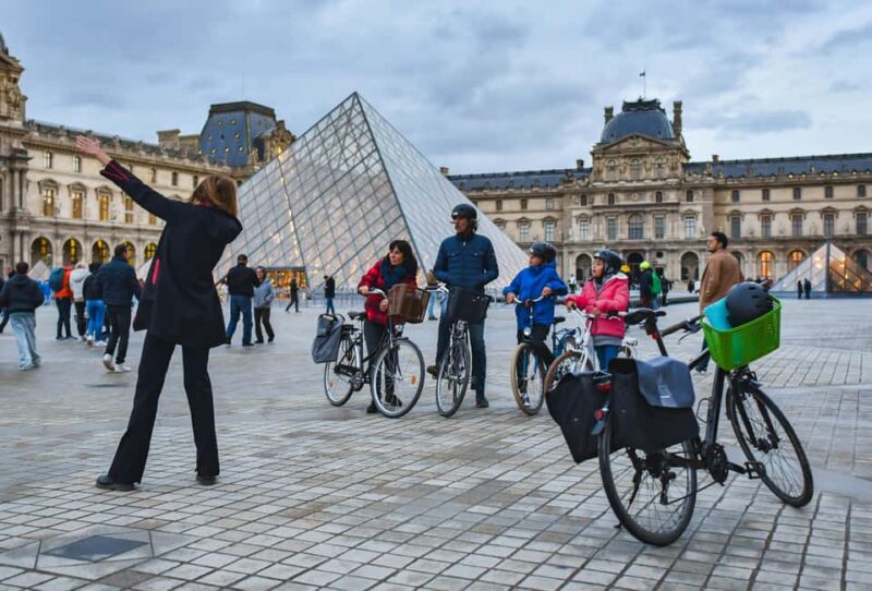 Paris: Guided Bike Tour of Must-See Sights - Discover Paris on a Scenic 3-Hour Guided Bike Tour