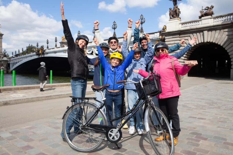 Paris: Guided Bike Tour of Must-See Sights - Exploring the Iconic Landmarks Along the Seine