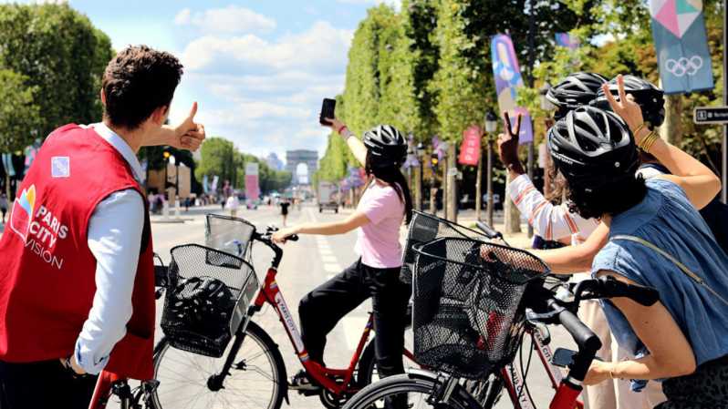 Paris Guided Bike Tour - The Experience at Each Landmark