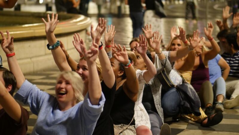 Paris: Guided New Year's Eve Bar Crawl with Drink 2026 - Meeting Point in the Heart of Paris