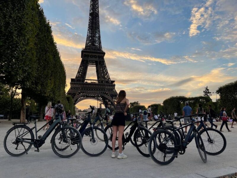 Paris: Guided Private E-bike Sightseeing Tour - Practical Details: Meeting, Breaks, and What to Bring
