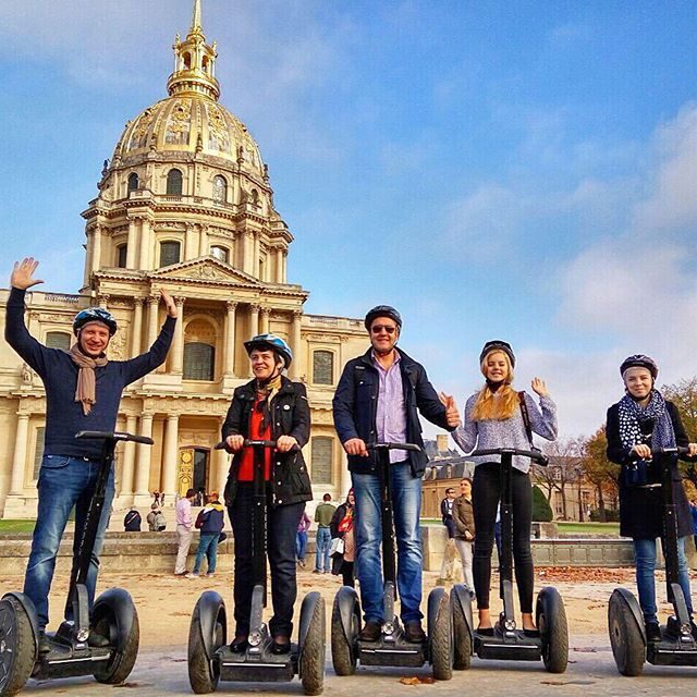 Paris: Guided Segway Tour - The Louvre and Seine River Views