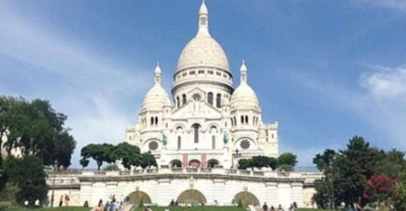 Paris: Half-Day Private City Tour - Private Paris Tour in a Luxury Vehicle for 2