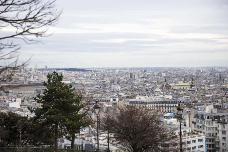 Paris: Hidden Gems of Montmartre Walking Tour - The Tour’s Pacing and Engagement