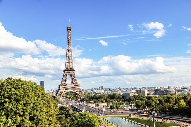 Paris Highlights Private Bike Tour With Expert Local Guide - Explore Paris on a Private Bike Tour with an Expert Guide for $99