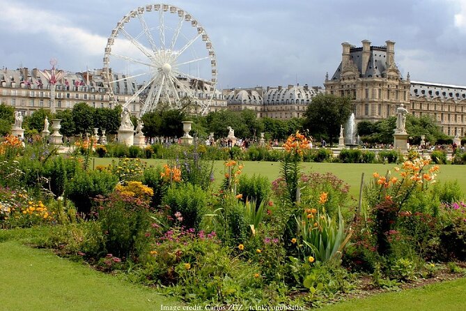 Paris Historic Private 3-hour Walking Tour with WWII Landmarks - Key Points