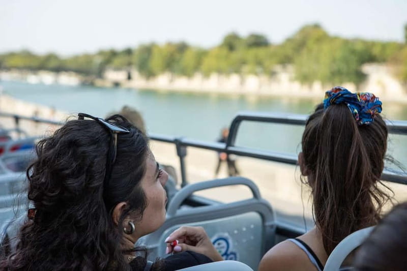 Paris: Hop-on with Emily walking tour and bus tour - Flexibility with Unlimited Hop-On Hop-Off Access