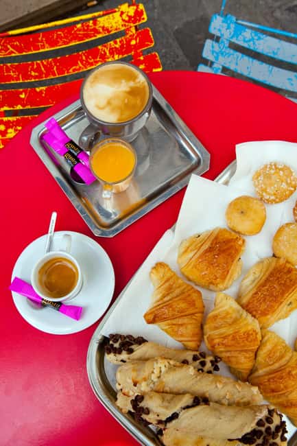 Paris: Ile de la Cité and Marais Guided Food Tour by Bike - Unique Highlights of This Bike Food Tour