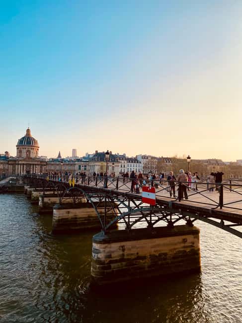 Paris: Justice and Crime Walking Tour with Guide - Visiting Hôtel-Dieu and Notre Dame Cathedral