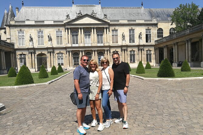 Paris Landmarks & Crepes - Admiring Fontaine Saint-Michel and Saint-Germain-des-Prés