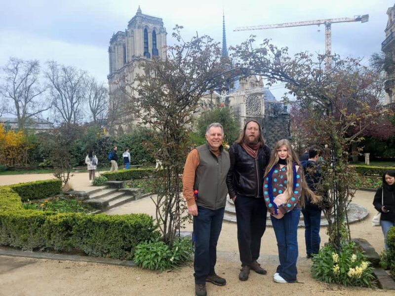 Paris: Latin Quarter and Saint Germain Guided Walking Tour - Pacing and Group Size