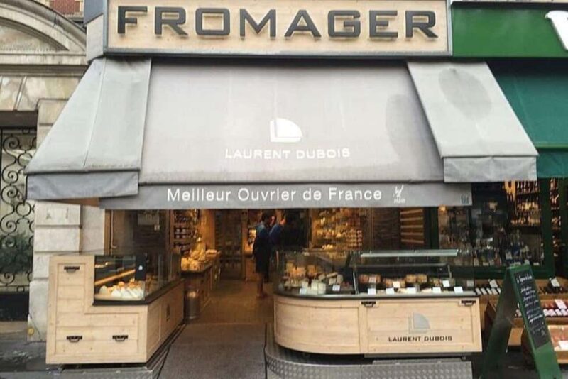 Paris: Latin Quarter Food and Wine Tour with a Local Guide - Savoring French Breads at a Parisian Bakery