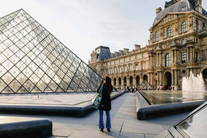 Paris: Latin Quarter to Eiffel Tower Guided Walking Tour - Riverside Stroll and Scenic Views from Trocadéro