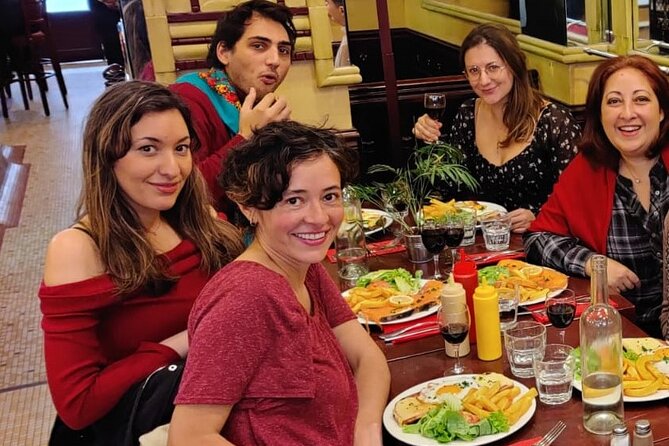 Paris Le Marais Food Tour  Full French Meal by Do Eat Better - Strolling Along Rue des Rosiers for a Surprising Snack