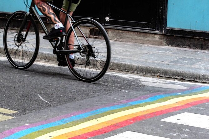 Paris Le Marais Hidden Gems Small Group Tour with Cruise Option - Practical Details and Logistics