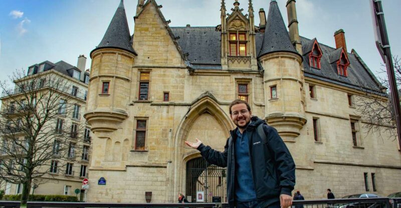 Paris Le Marais Walking Tour: Small Group Experience - Key Points