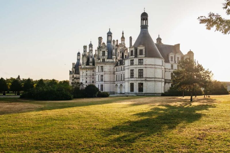 Paris: Loire Valley Chambord Castle, Wine Tasting & Lunch - Key Points
