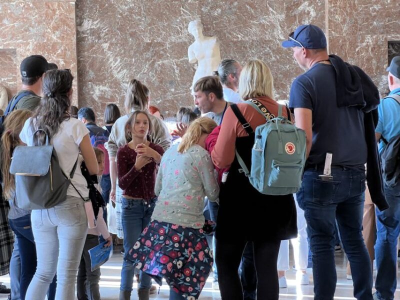 Paris Louvre: 2-Hour Private Tour for Groups or Families - Discover the Louvre in Just Two Hours with a Private Guide