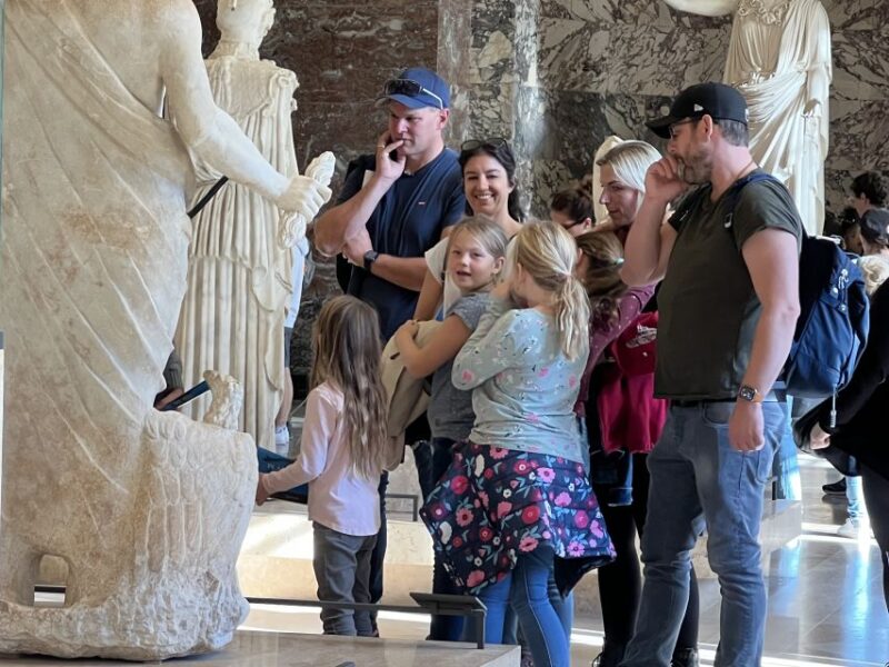 Paris Louvre: 2-Hour Private Tour for Groups or Families - Customizable Meeting Points and Practical Details