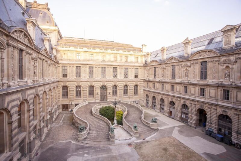 Paris Louvre: 2-Hour Private Tour for Groups or Families - Highlighting the Mona Lisa and Other Key Exhibits