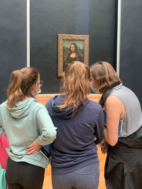 Paris Louvre: 2-Hour Private Tour for Groups or Families - The Expertise Behind the Guides
